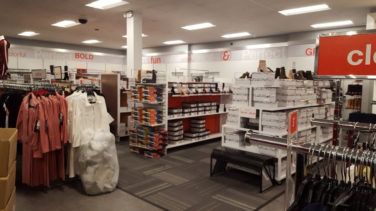 k&g fashion superstore near me